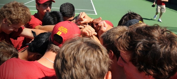 USC_M_Huddle(2).jpg